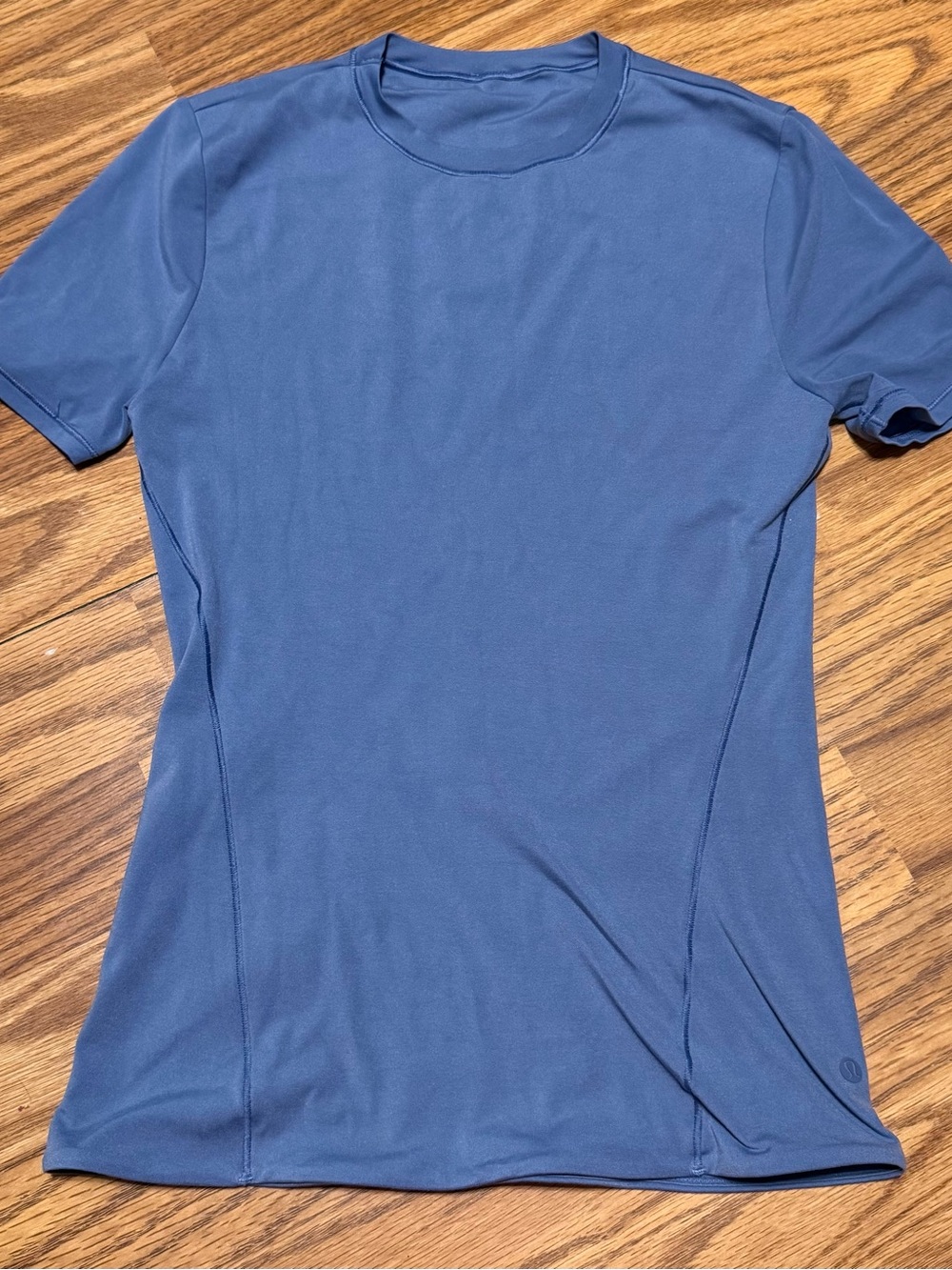 Lululemon Hold Tight Short Sleeve Tee Shirt Blue Twill Size 4 Workout Top Flaw